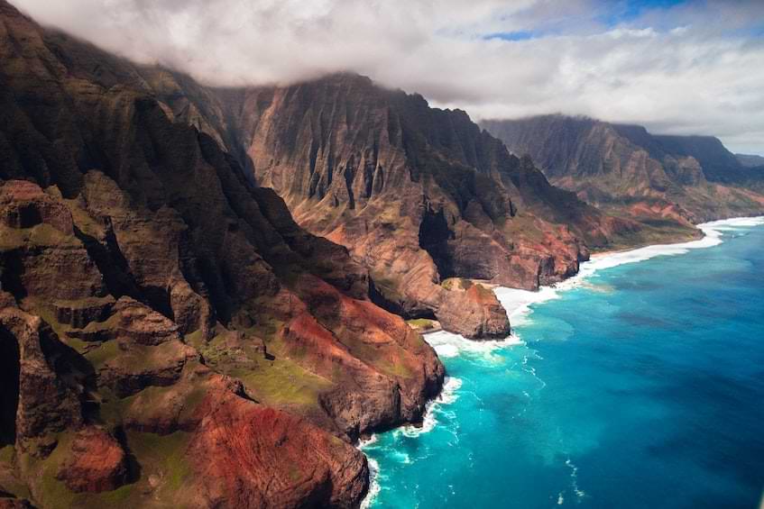 Private jet to Hawaii: the best way to reach the Aloha State